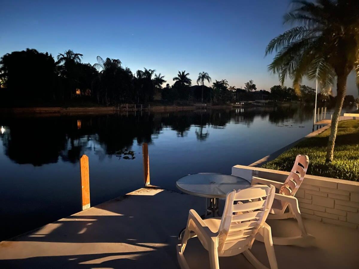 Hidden Secret Waterfront Retreat Cape Coral Exterior foto